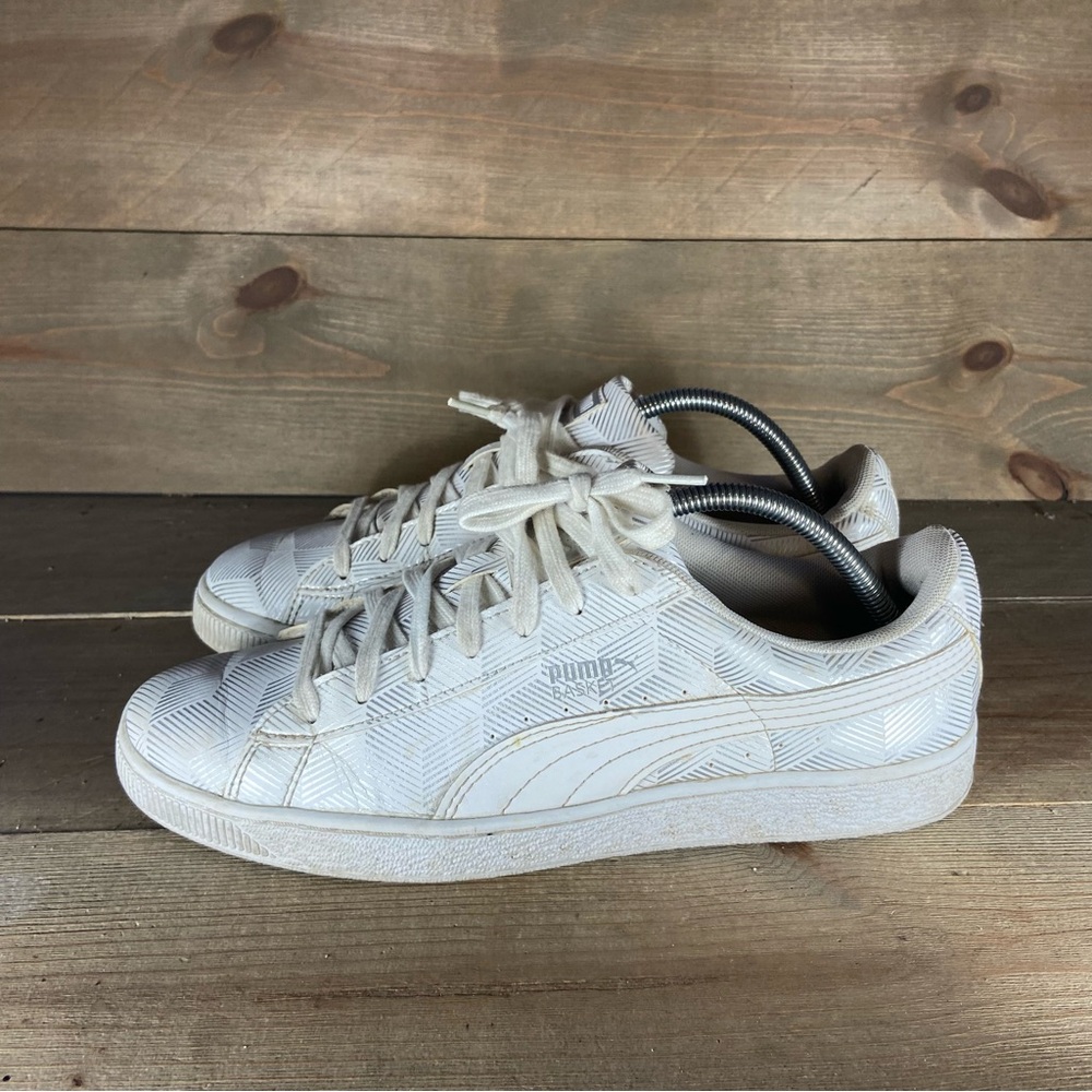 Puma basket classic Womens size 10 shoes white leather comfort sneakers